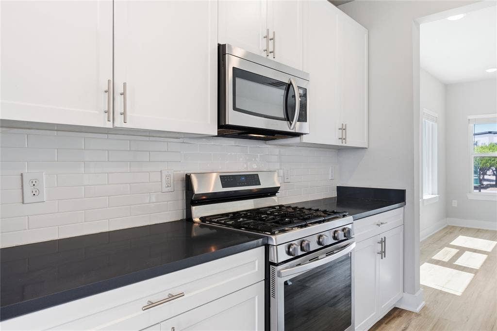 3369 Wynwood Drive, Plano, TX 75074 3369 Wynwood Drive, Plano, TX 75074
