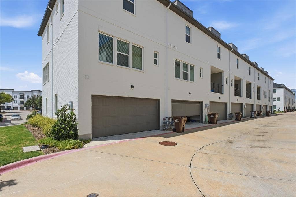 3369 Wynwood Drive, Plano, TX 75074 3369 Wynwood Drive, Plano, TX 75074