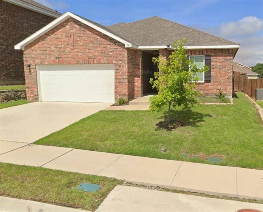 Property photo for 711 Camden Drive, Lavon, TX