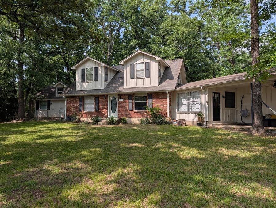 Property photo for 155 Lake Drive, Enchanted Oaks, TX
