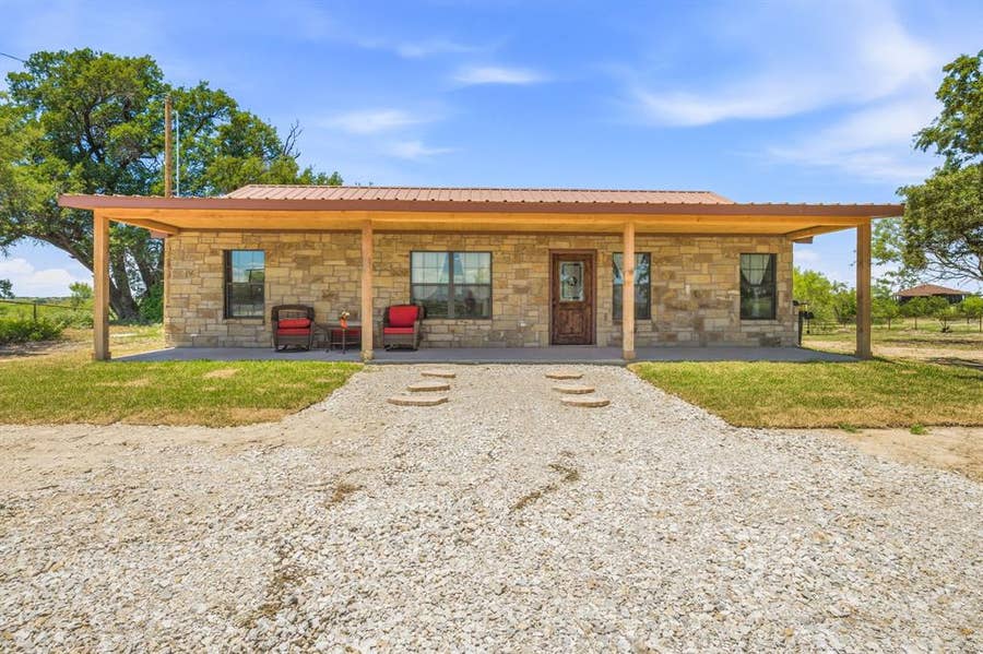 Property photo for 7414 Boswell Court, Lipan, TX