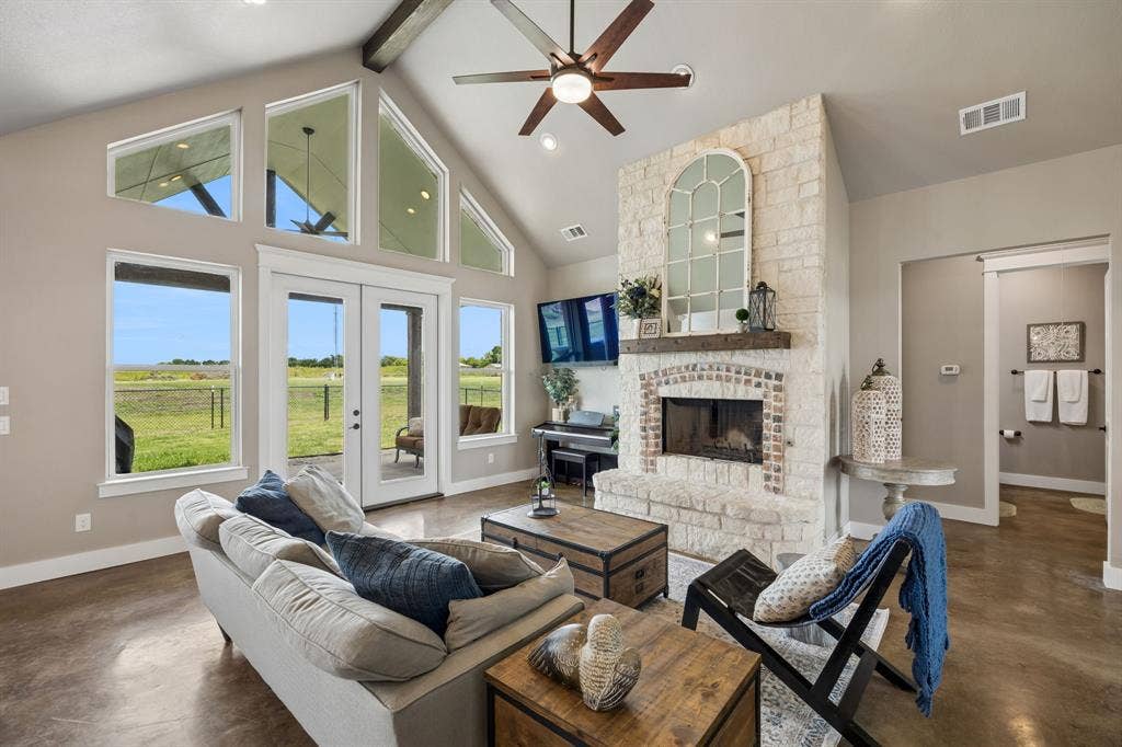 12961 County Road 574, Farmersville, TX 75442 Open living w/ beamed ceiling, and fireplace