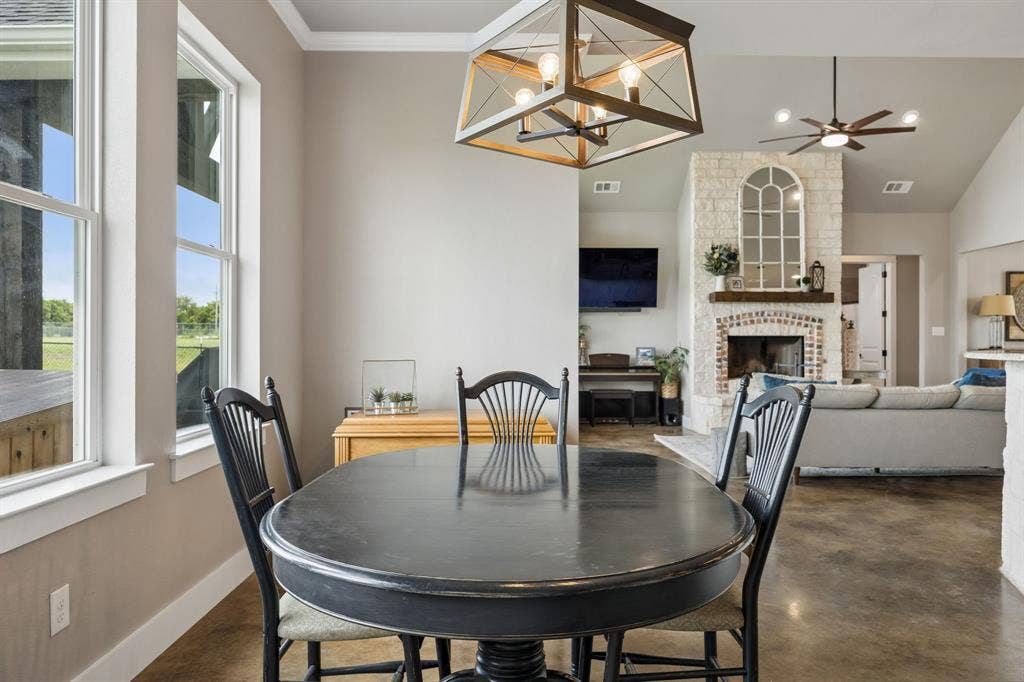 12961 County Road 574, Farmersville, TX 75442 Open dining overlooking expansive private backyard