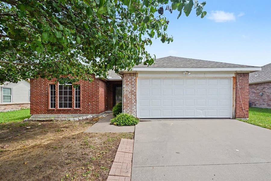 Property photo for 408 Oxford Loop, Princeton, TX