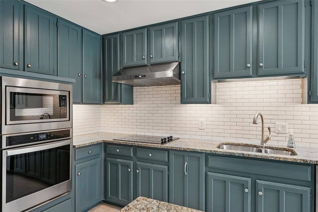 14815 Surveyor Boulevard, Addison, TX 75001 14815 Surveyor Boulevard, Addison, TX 75001