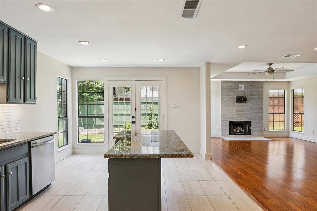 14815 Surveyor Boulevard, Addison, TX 75001 14815 Surveyor Boulevard, Addison, TX 75001