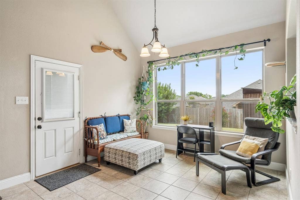 127 Hillcrest Way, Crandall, TX 75114