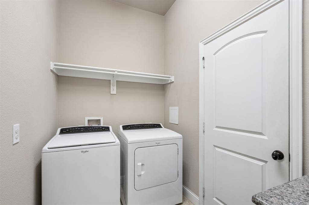 127 Hillcrest Way, Crandall, TX 75114
