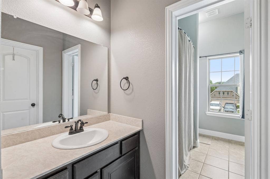 127 Hillcrest Way, Crandall, TX 75114