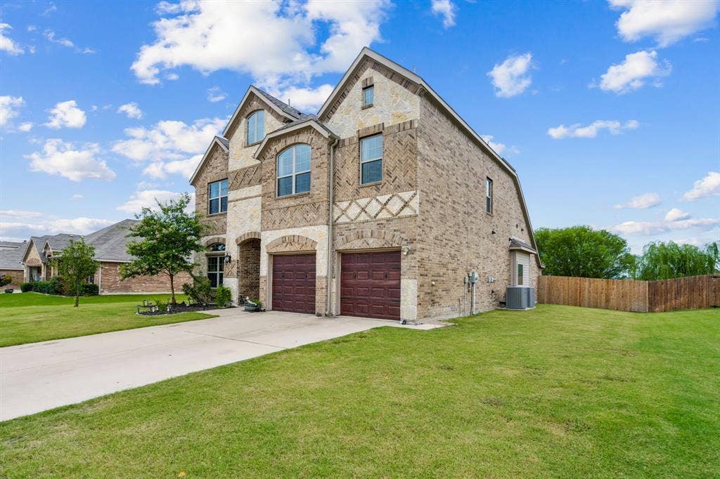 127 Hillcrest Way, Crandall, TX 75114