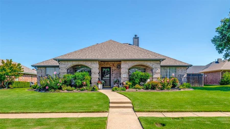 Property photo for 3401 Lochaven Drive, Rowlett, TX