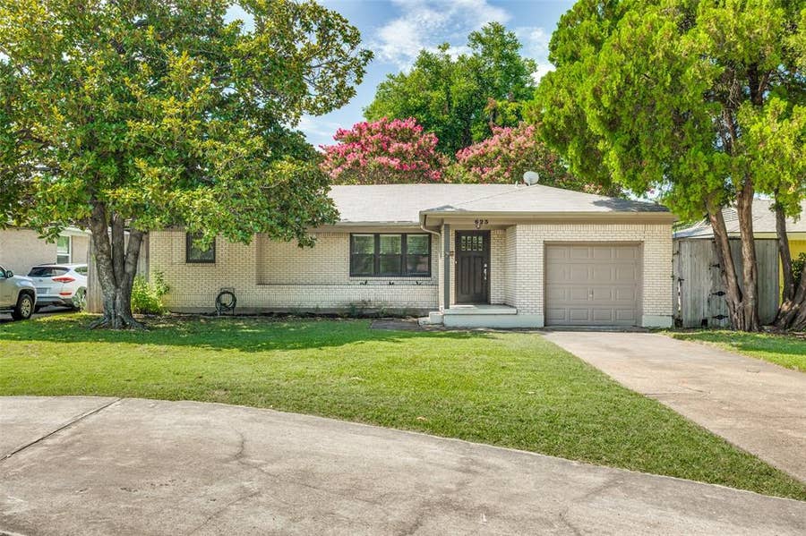 Property photo for 623 W Belt Line Road, Richardson, TX