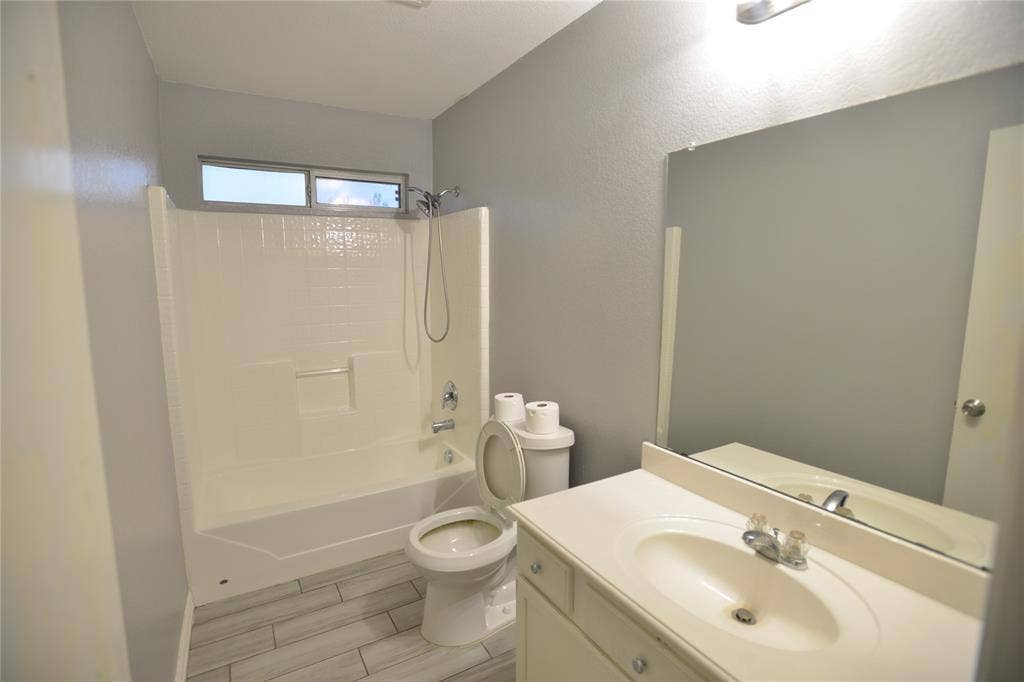 2820 Island Wren Drive, Mesquite, TX 75181