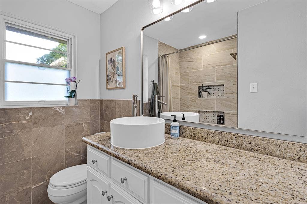 603 W Belt Line Road, Richardson, TX 75080 603 W Belt Line Road, Richardson, TX 75080