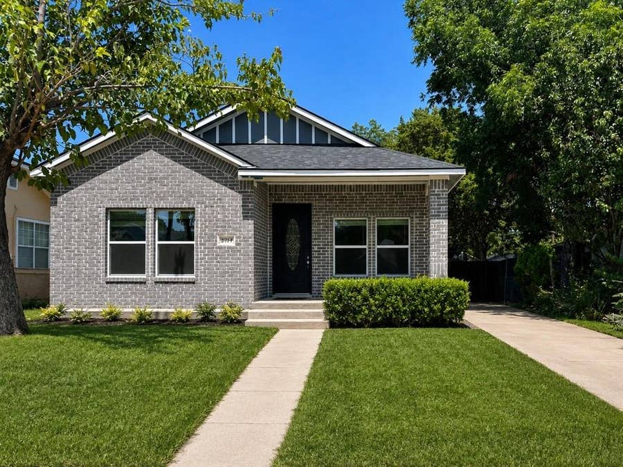 Property photo for 2715 Grafton Avenue, Dallas, TX