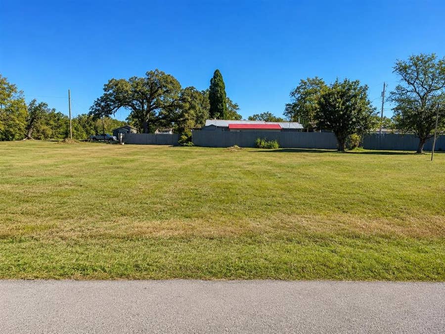 Property photo for 0 N Walker Street, Malakoff, TX