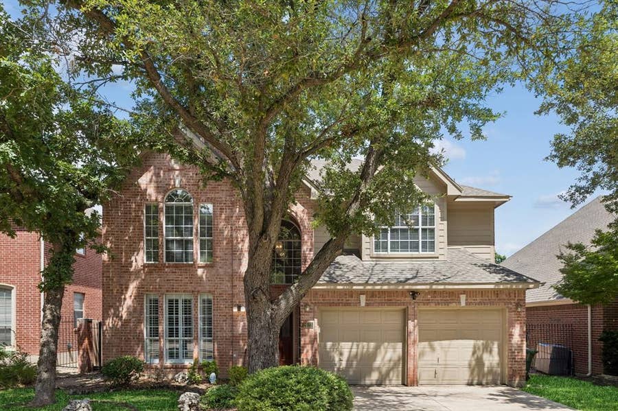 Property photo for 2623 Garden Ridge Lane, Arlington, TX