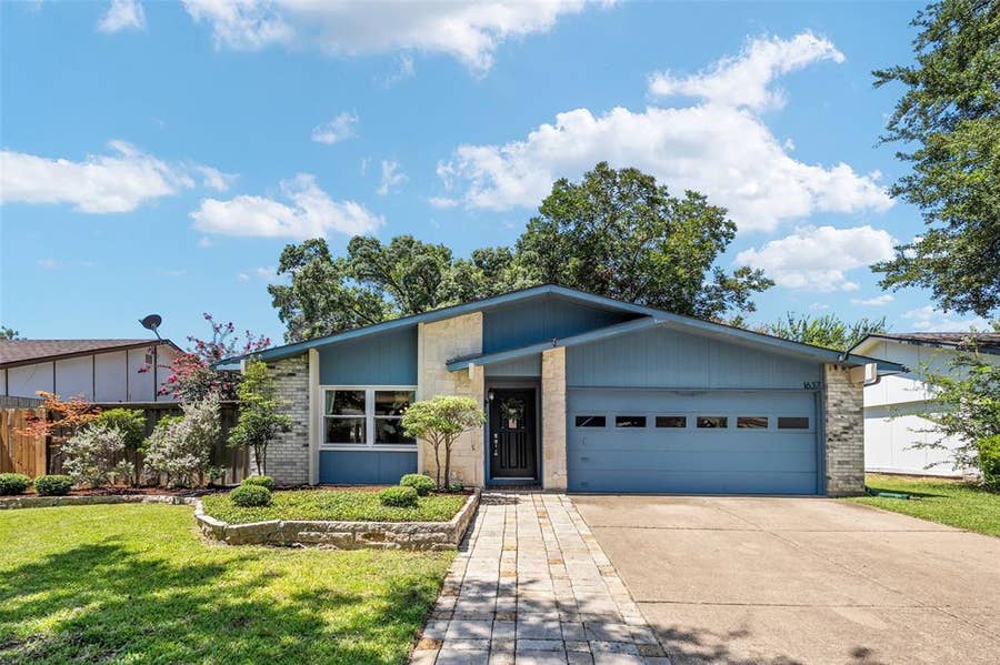 Property photo for 1637 Dell Oak Drive, Garland, TX