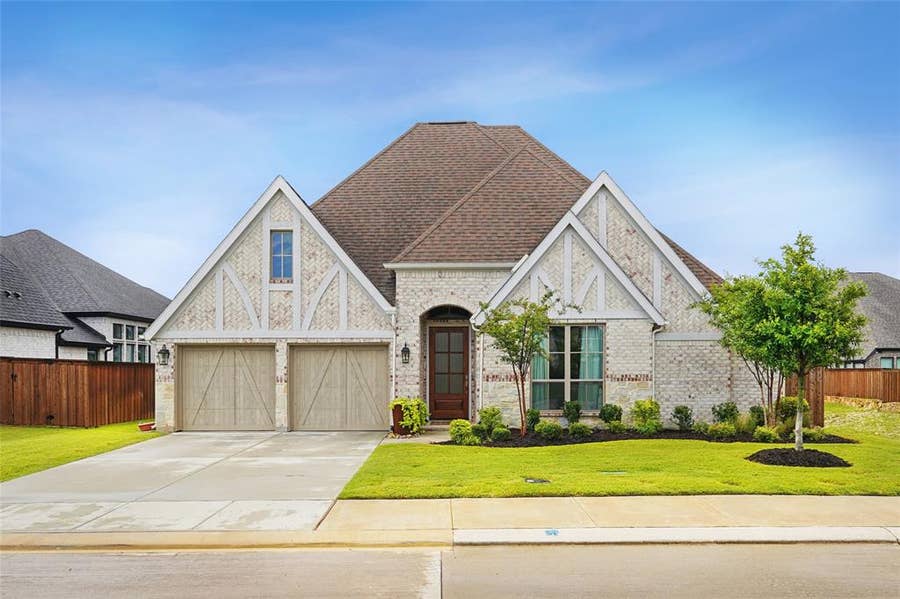 Property photo for 2618 Seth Drive, Midlothian, TX