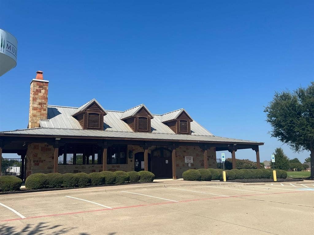 639 Silver Ridge Drive, Murphy, TX 75094 639 Silver Ridge Drive, Murphy, TX 75094