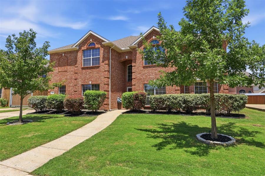 Property photo for 639 Silver Ridge Drive, Murphy, TX