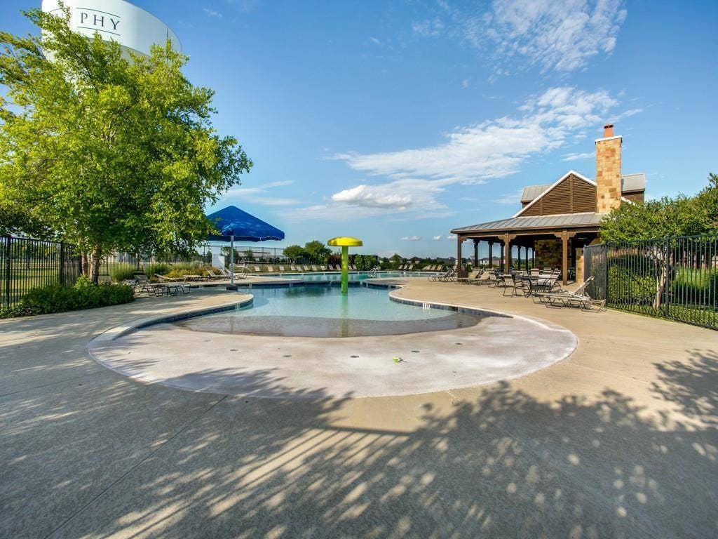 639 Silver Ridge Drive, Murphy, TX 75094 639 Silver Ridge Drive, Murphy, TX 75094