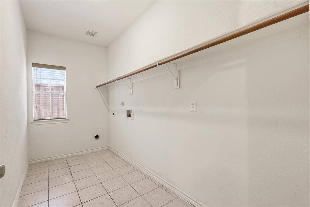 639 Silver Ridge Drive, Murphy, TX 75094 639 Silver Ridge Drive, Murphy, TX 75094
