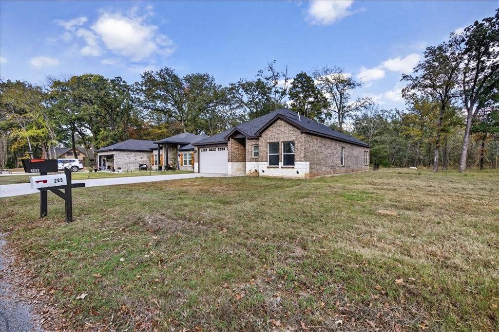206 Parkside Drive, Trinidad, TX 75163 206 Parkside Drive, Trinidad, TX 75163