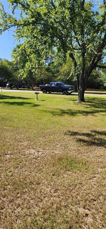 TBD Lot 282 Lide Lane, Tool, TX 75143 Expansive grass lot bordered by mature trees. Ready to build? This is the lot for you - Lot 282 Lide Lane and Bradleys Bend in Westwood Beach at Cedar Creek Lake.