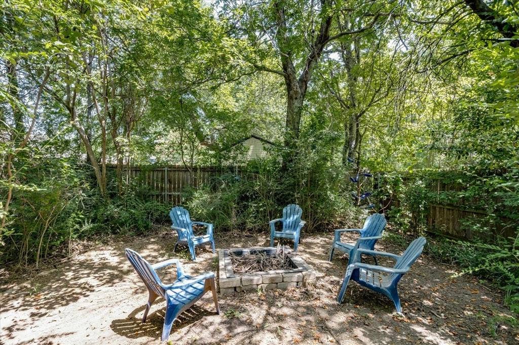 2105 Emerson Lane, Denton, TX 76209
