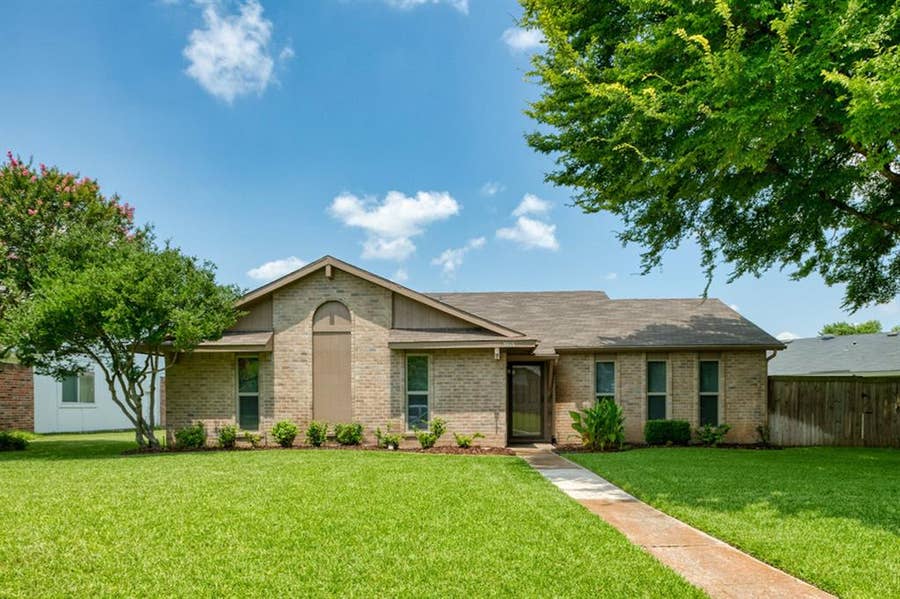 Property photo for 3013 Queens Way, Plano, TX