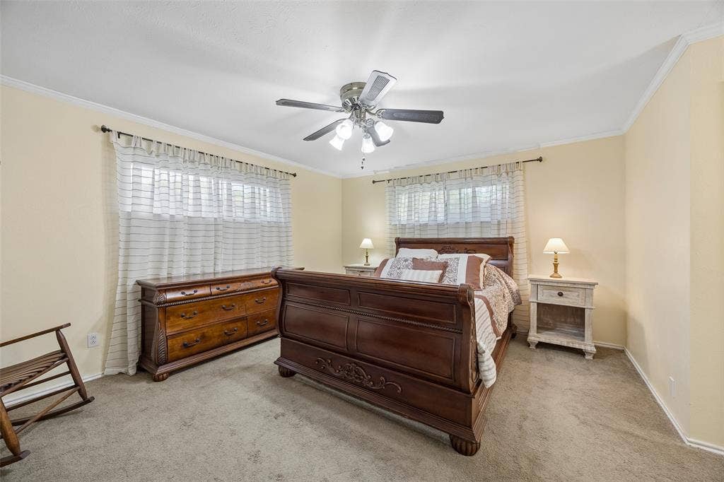 2104 Westlake Drive, Plano, TX 75075 Primary bedroom with large walk in closet
