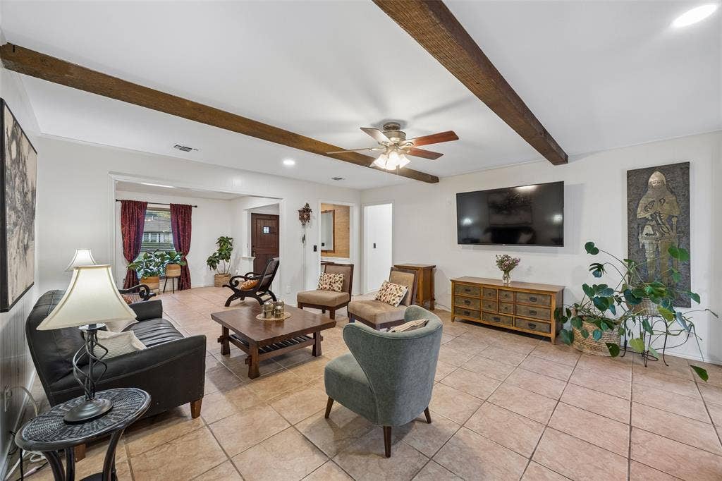2104 Westlake Drive, Plano, TX 75075 2104 Westlake Drive, Plano, TX 75075