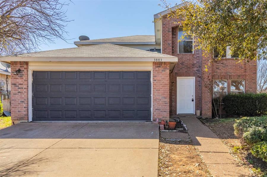 Property photo for 3883 Steeplechase Drive, Fort Worth, TX