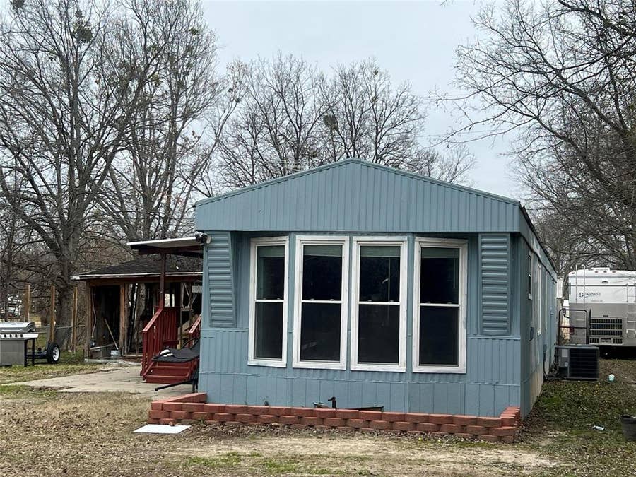 Property photo for 1012 Redoak Drive, West Tawakoni, TX
