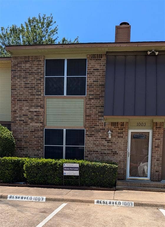 Property photo for 1003 Vedral Place, Cedar Hill, TX