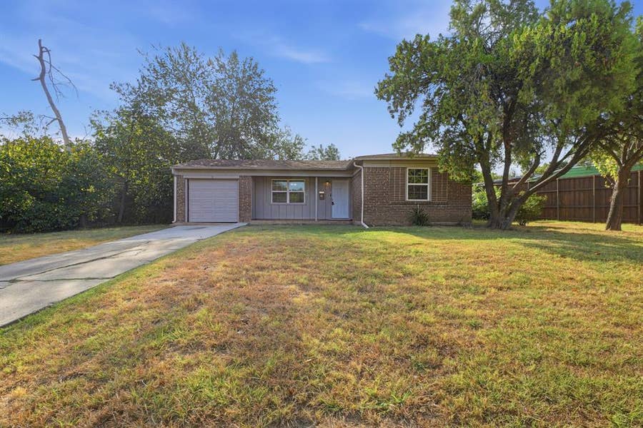 Property photo for 4500 Sherwood Drive, Mesquite, TX
