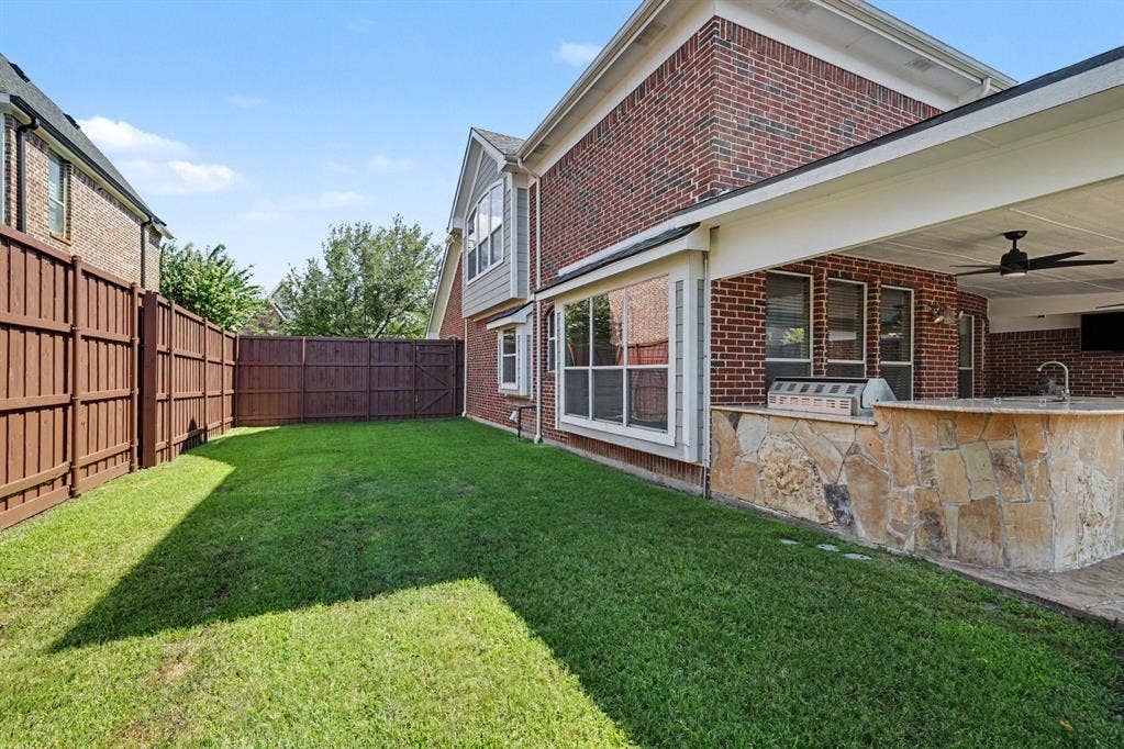 1632 Sandstone Drive, Frisco, TX 75034 1632 Sandstone Drive, Frisco, TX 75034