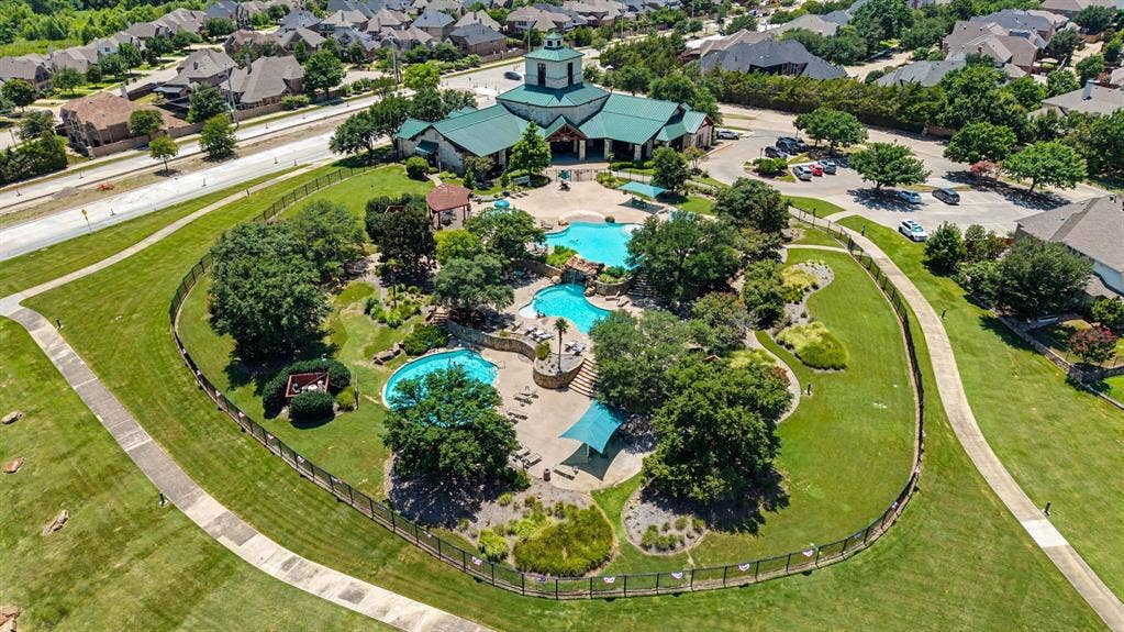1632 Sandstone Drive, Frisco, TX 75034 Community Pool