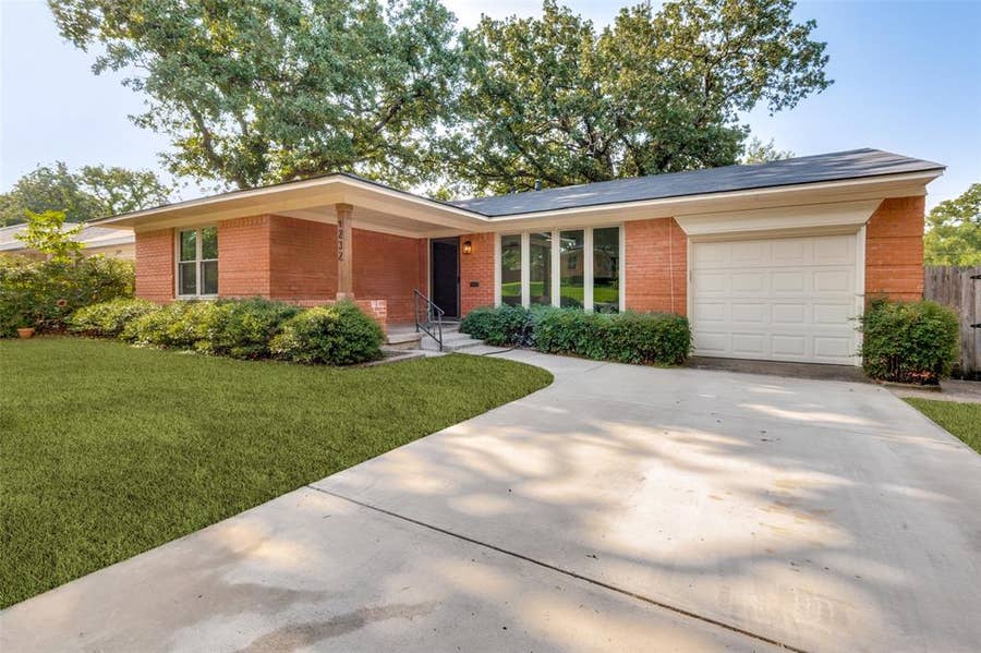Property photo for 1232 Fair Oaks Drive, Irving, TX