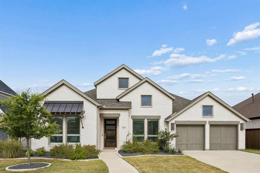 Property photo for 2609 Sibley Drive, Midlothian, TX