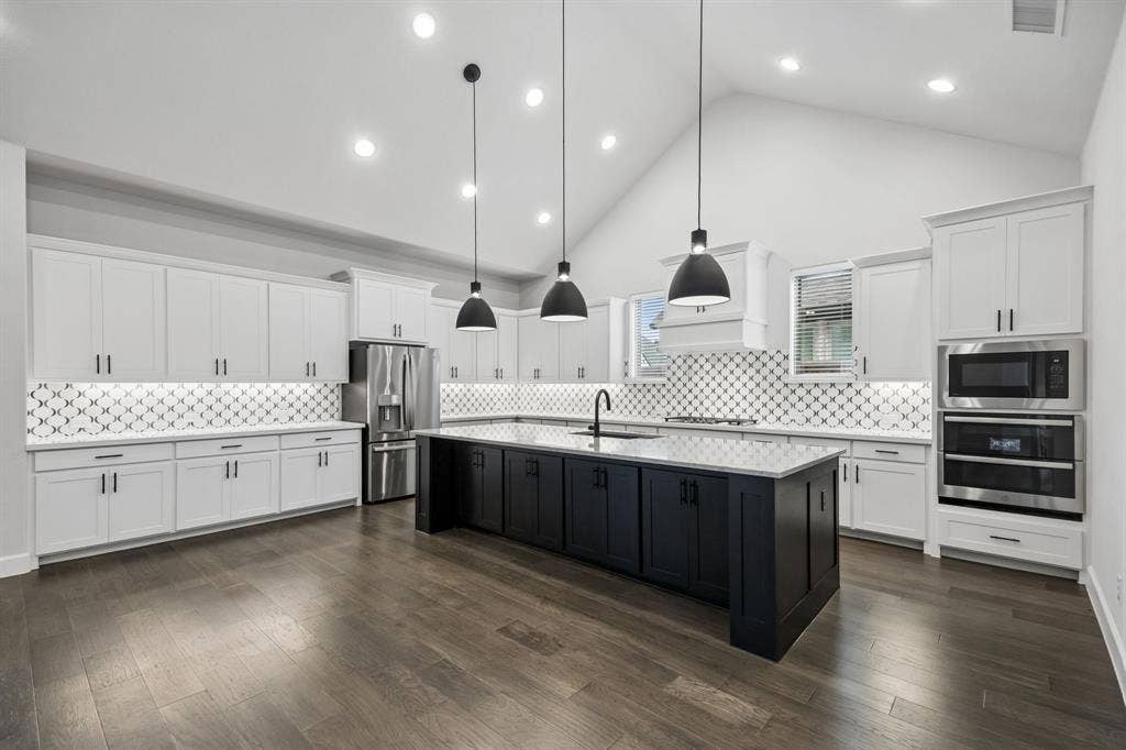 2609 Sibley Drive, Midlothian, TX 76065 Island Kitchen
