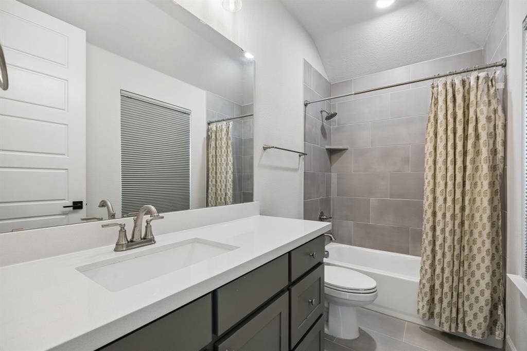 2609 Sibley Drive, Midlothian, TX 76065 Full Bath