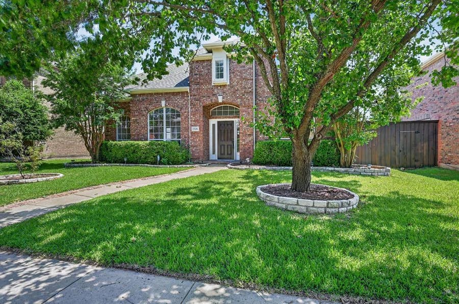Property photo for 2328 Hunters Run Drive, Plano, TX