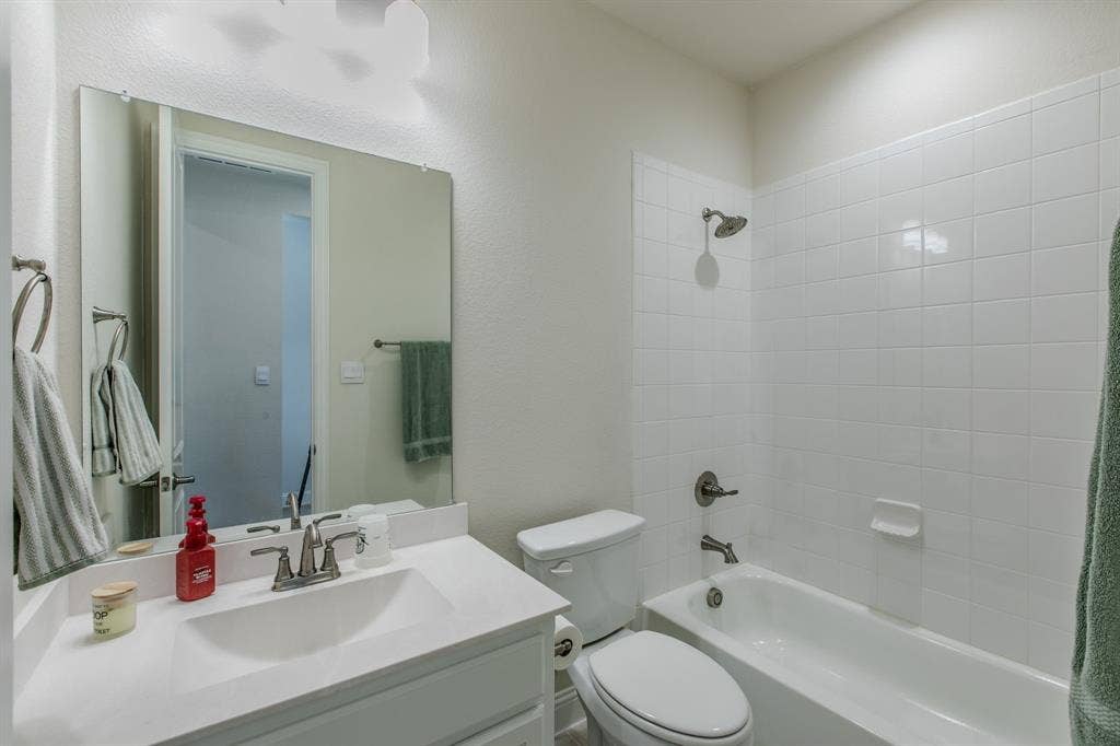 4406 Timberdrift Street, Midlothian, TX 76065 4406 Timberdrift Street, Midlothian, TX 76065