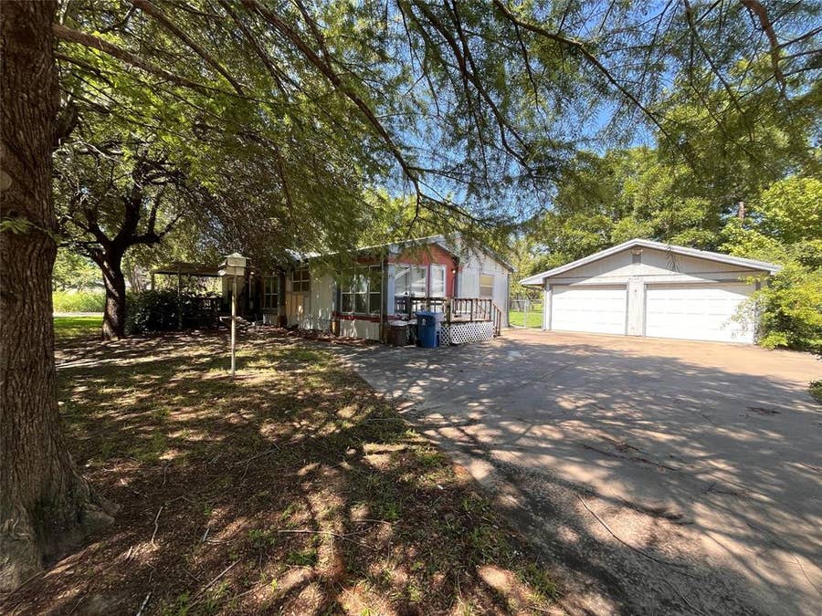 Property photo for 304 S Lafayette Street, Campbell, TX