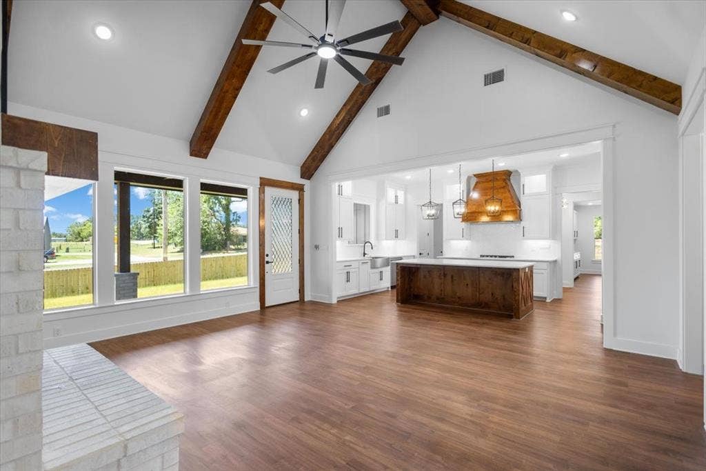 17402 Woodcrest Circle, Lindale, TX 75771 17402 Woodcrest Circle, Lindale, TX 75771