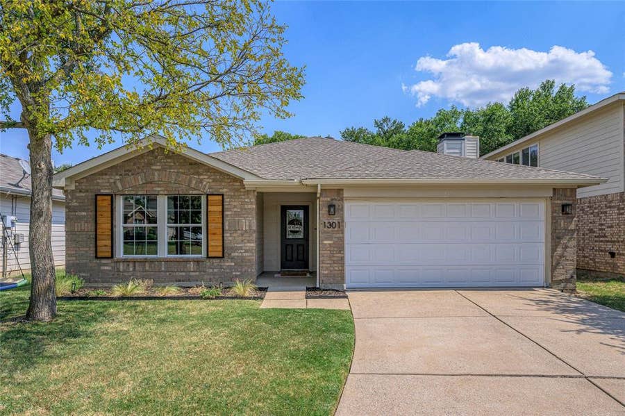 Property photo for 1301 Oak Hollow Lane, Anna, TX