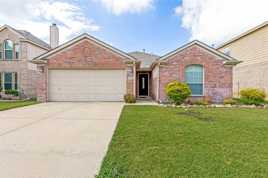 Property photo for 4008 Drexmore Road, Fort Worth, TX