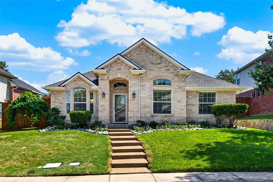 Property photo for 2812 Misty Ridge Lane, Rockwall, TX